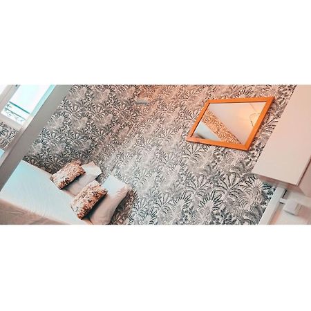 Location En Plein Coeur De Paris N°21 Daire Dış mekan fotoğraf